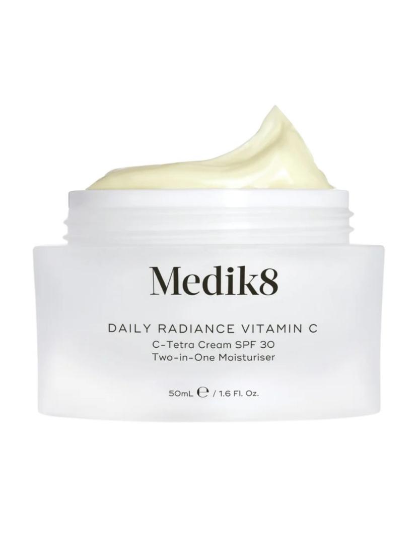 DAILY RADIANCE VITAMIN C SPF 30 MEDIK8 para Unisex | Dulce Calvo