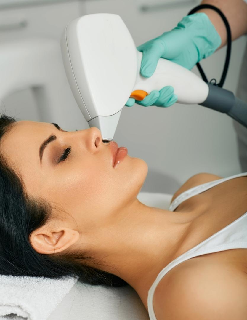 DEPILACIÓN LÁSER LABIO SUPERIOR DULCE CALVO para Unisex | Dulce Calvo