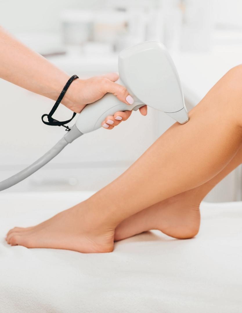 DEPILACIÓN LÁSER MEDIA PIERNA DULCE CALVO para Unisex | Dulce Calvo