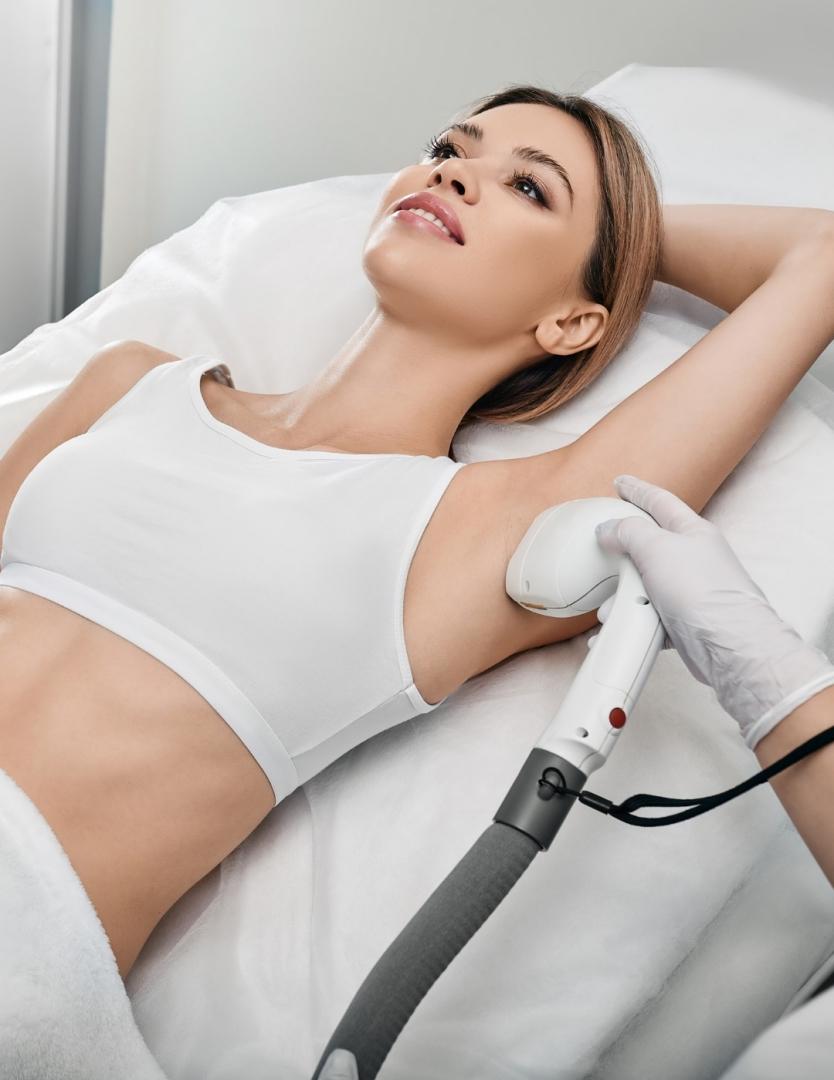 DEPILACIÓN LÁSER MEDIA PIERNA   AXILA   INGLE DULCE CALVO para Unisex | Dulce Calvo