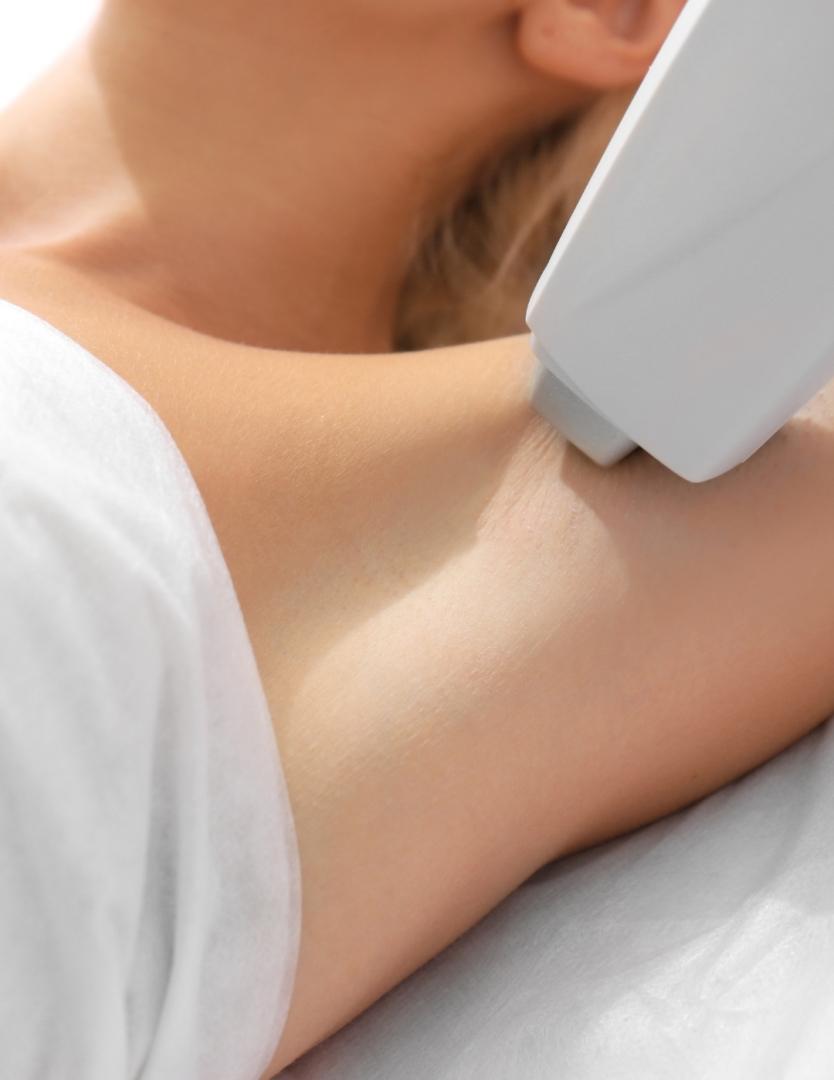 DEPILACIÓN LÁSER PIERNA ENTERA   AXILA   INGLE COM DULCE CALVO para Unisex | Dulce Calvo