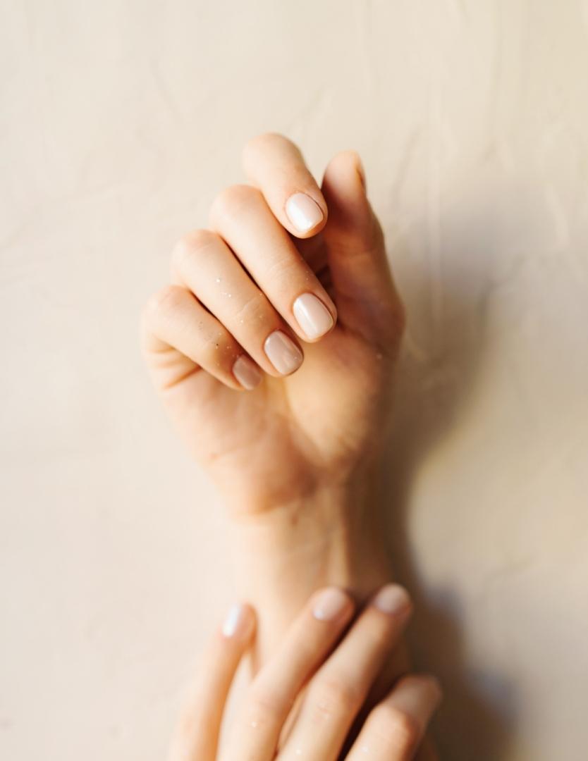 MANICURA DULCE CALVO para Unisex | Dulce Calvo