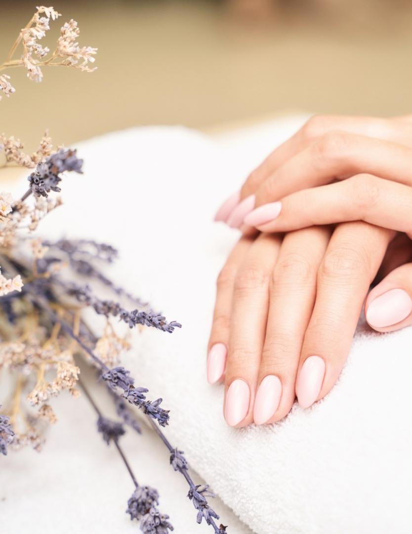 MANICURA CON PARAFINA DULCE CALVO para Unisex | Dulce Calvo