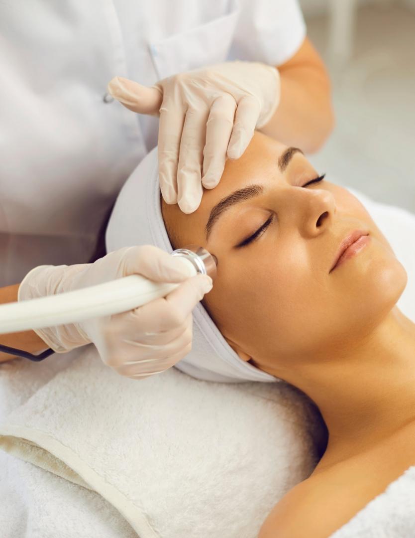 FOTOREJUVENECIMIENTO FACIAL DULCE CALVO para Unisex | Dulce Calvo