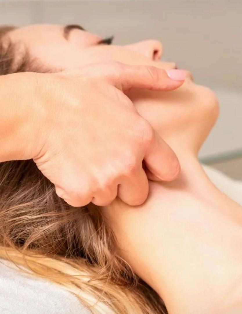 DRENAJE LINFÁTICO FACIAL MANUAL DULCE CALVO para Unisex | Dulce Calvo