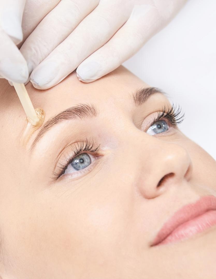 DEPILACIÓN DISEÑO DE CEJAS DULCE CALVO para Mujer | Dulce Calvo