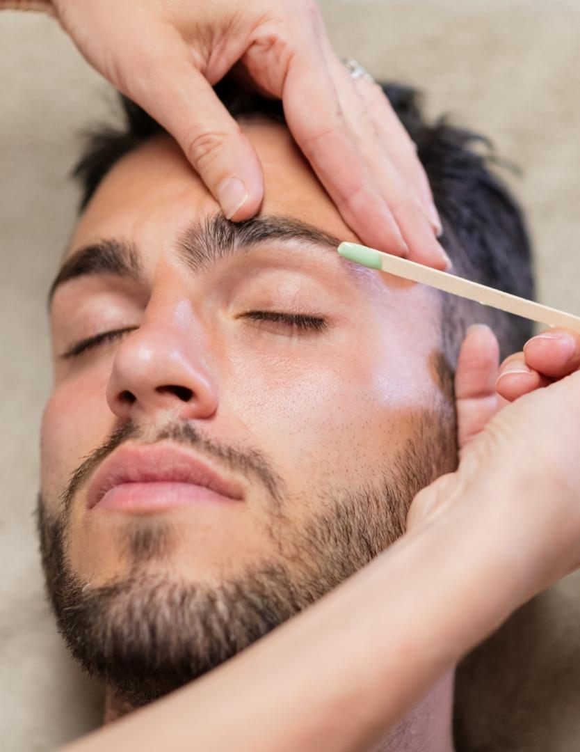 DEPILACIÓN CEJAS CABALLERO DULCE CALVO para Hombre | Dulce Calvo